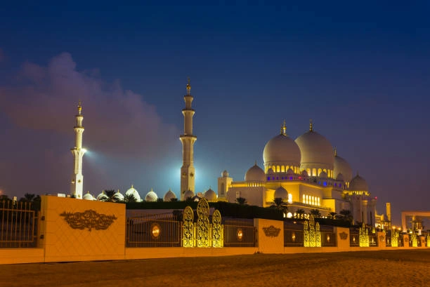 Combo Tour | Sheikh Zayed Grand Mosque + Evening Desert Safari
