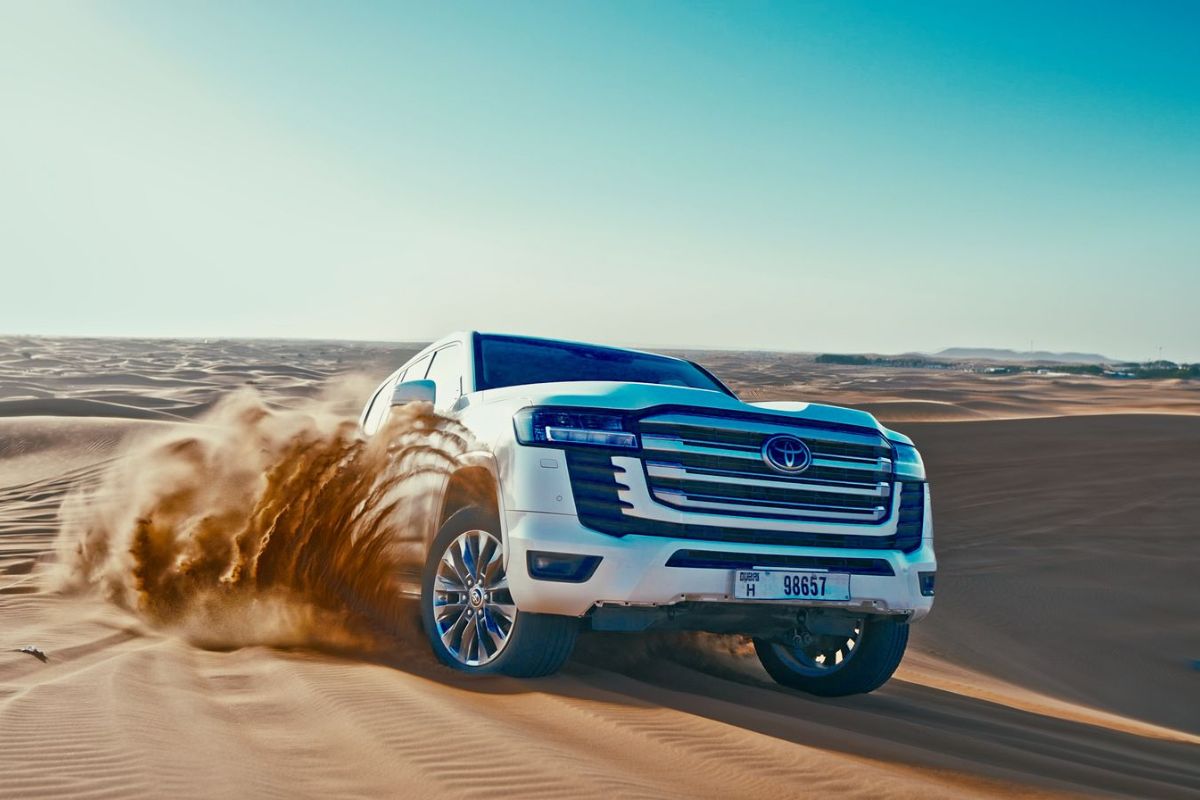 Combo Tour: Dubai, Abu Dhabi & Desert Safari | 3-in-1 UAE Adventure